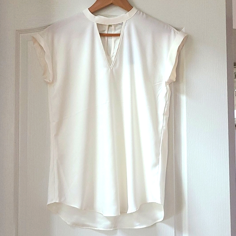 NWT Express Keyhole Blouse Size Small
